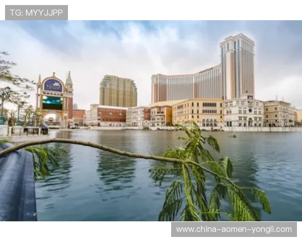 澳门威尼斯人网站客服提供24小时在线服务及时响应您的每一个咨询与反馈需求